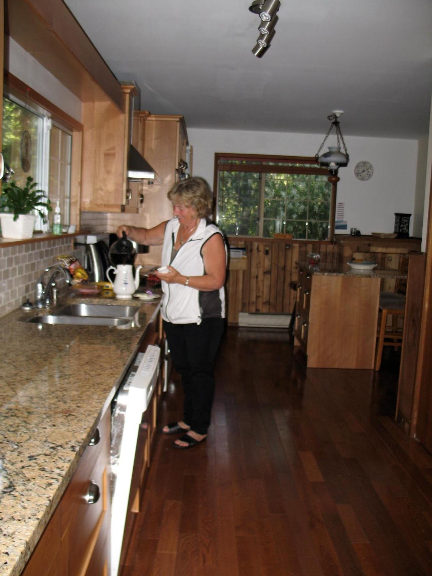 Cedar Song B&B Parksville Ngoại thất bức ảnh